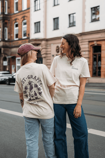 Just Grapes Vintage Edition T-Shirt - JustGrapes - 